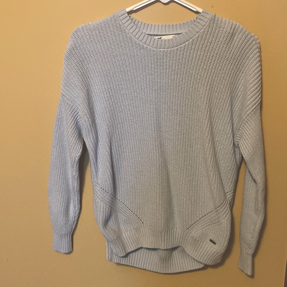 Hollister sweater sizes xs really baby blue
